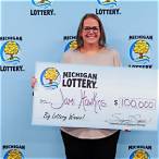michigan lottery drawing times